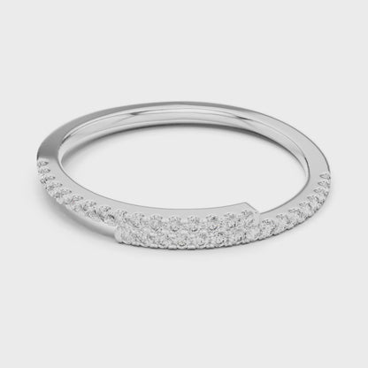 Round Cut Diamond Overlapping Pavé Bypass Band